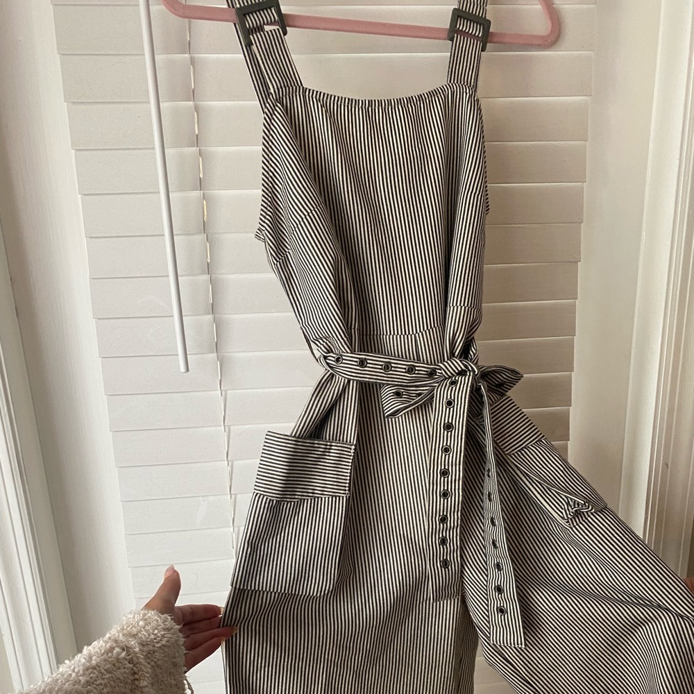 URBAN OUTFITTERS JUMPSUIT